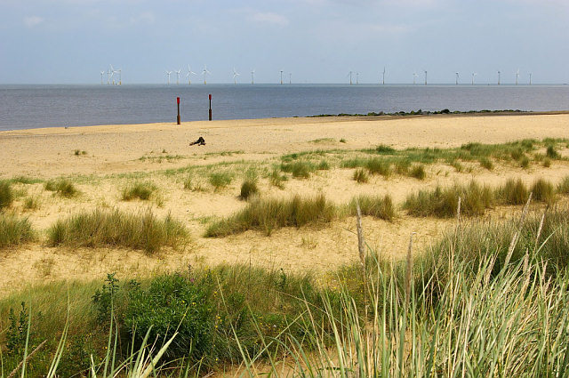 Caister Beach © Richard Robinson :: Geograph Britain and Ireland