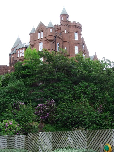 Red sandstone house © Thomas Nugent cc-by-sa/2.0 :: Geograph Britain ...