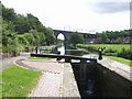SJ9000 : Birmingham Canal - Wolverhampton Lock 17 by John M