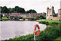 H2344 : Enniskillen: castle and river by Chris Downer