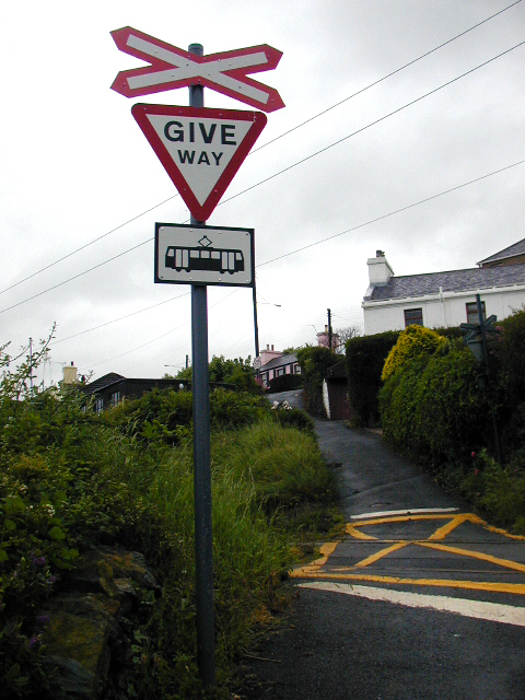 Level Crossing Sign Old School Hill C Chris Gunns Geograph Britain And Ireland