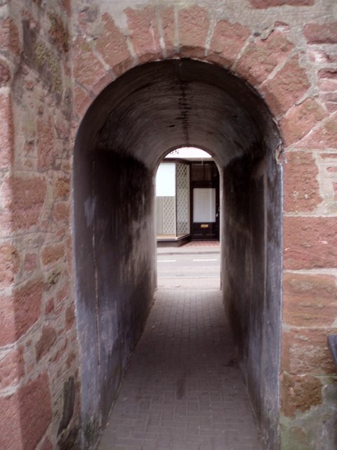 Arch in Manse Close, Kirriemuir