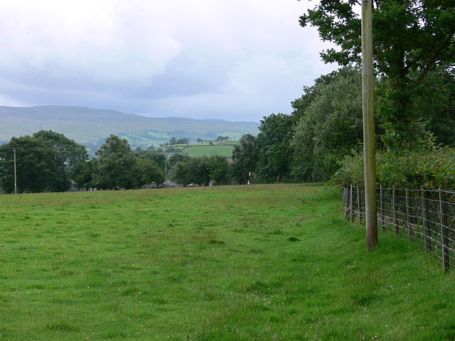 Field in front of farmstead