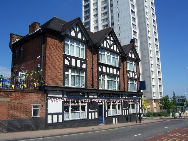 Queen Victoria Pub © Todd Keator :: Geograph Britain and Ireland