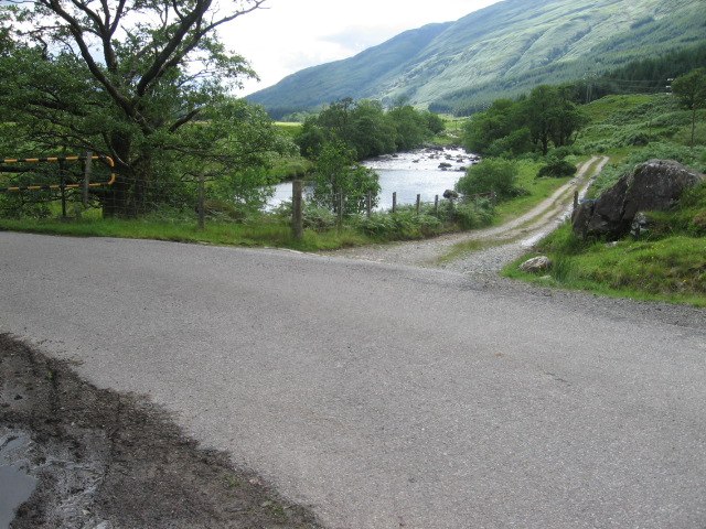 Track, road and river Fyne