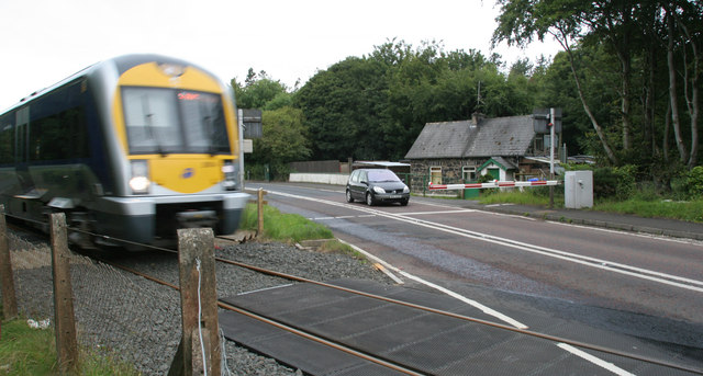 Umbra Cottage and level crossing.