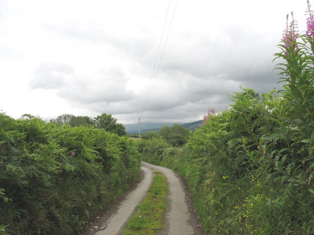 Minor road to Caerhun