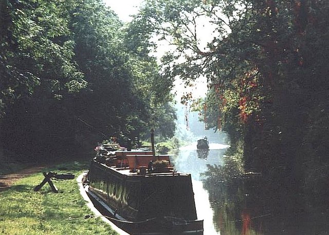 2001 : Kennet & Avon Canal near Theale