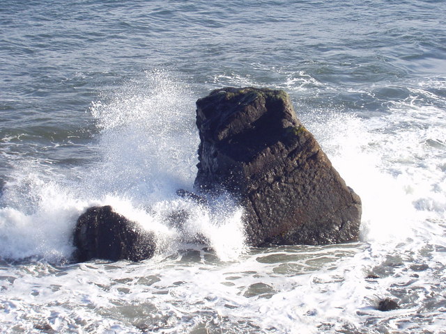 Rocks offshore at Flodigarry