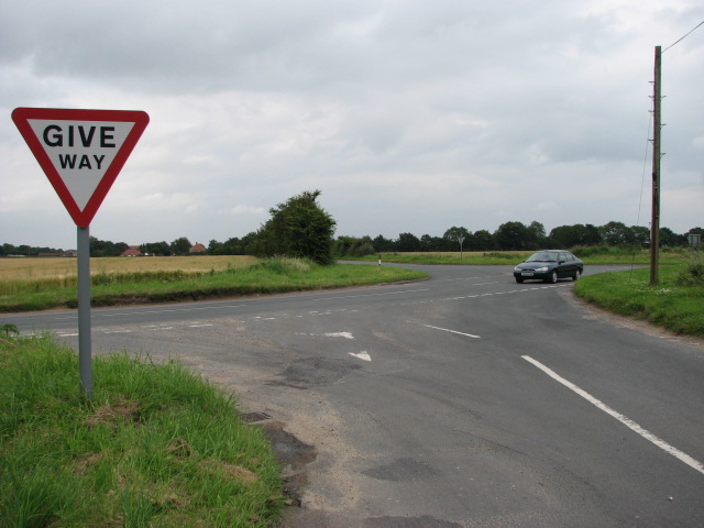 Approaching B1145 from Tungate Road