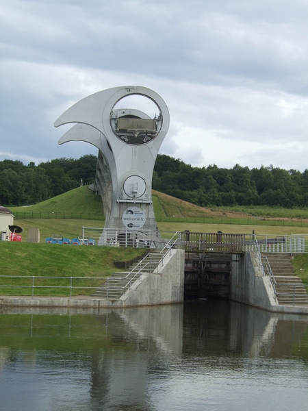 Falkirk Wheel and entrance lock to the basin