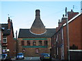 SJ8943 : Bottle Oven, Heron Cross, Stoke on Trent by Phil Eptlett