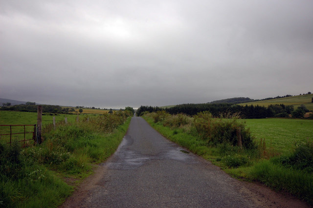 road from Burnhervie to Chapel of Garioch