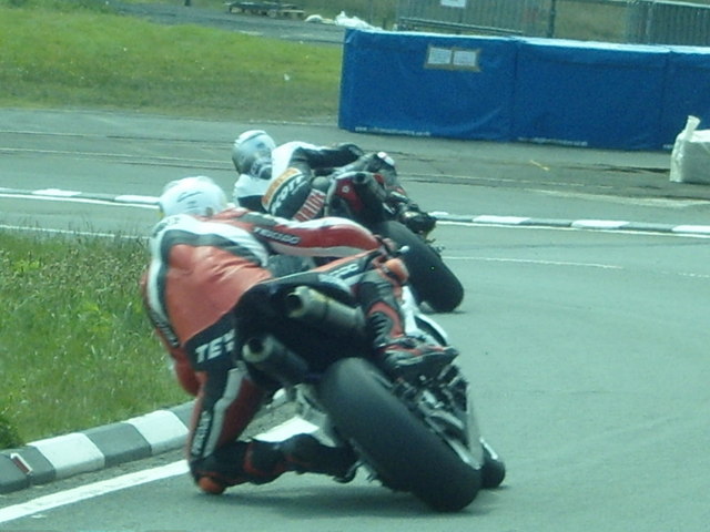 Knee Down on Bungalow Bend
