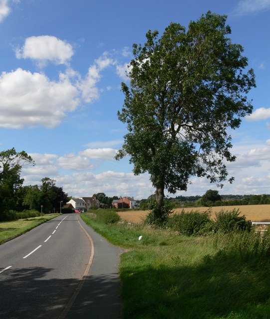 Narborough Road towards Littlethorpe