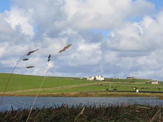 Kierfiold House and Loch of Skaill