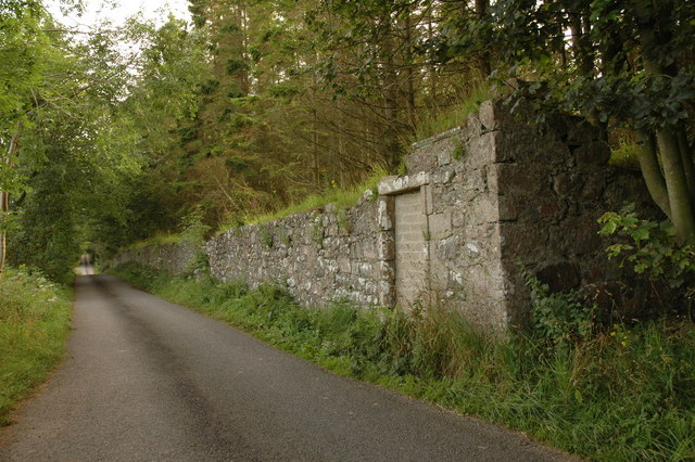 Country road and wall near Haddo House