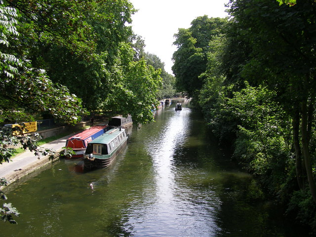 Regents Canal near Victoria Park, Bow