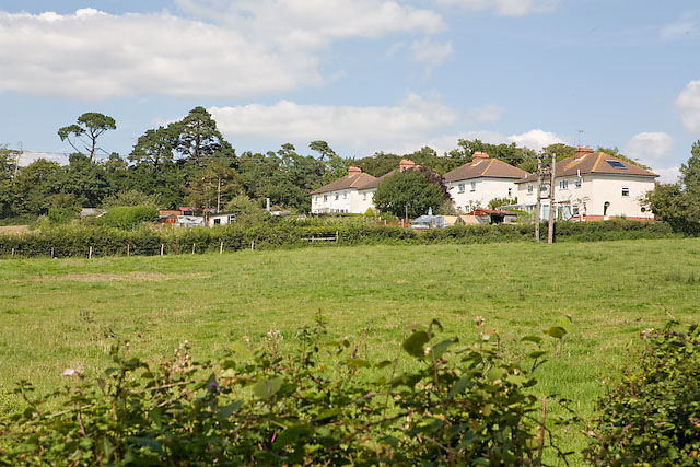 Houses on Widley Walk near Purbrook... © Peter Facey cc-by-sa/2.0 ...