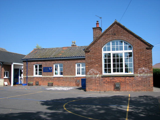 All Saints School, Lessingham © Evelyn Simak cc-by-sa/2.0 :: Geograph ...