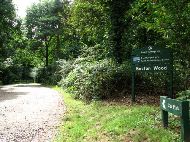 Bacton Wood, entrance to car park and... © Evelyn Simak cc-by-sa/2.0 ...