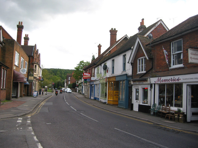 The High Street, Bramley, looking south © Clare cc-by-sa/2.0 ...