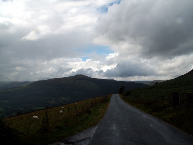 New Road looking to Win Hill