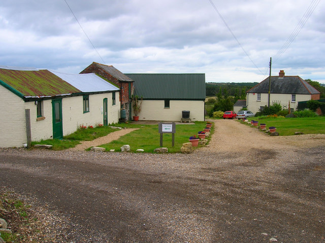 Aldermoor Farm © Simon Carey :: Geograph Britain And Ireland