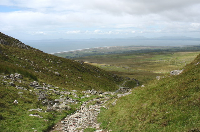 View NW from Bwlch y Rhiwgyr © Eric Jones cc-by-sa/2.0 :: Geograph ...