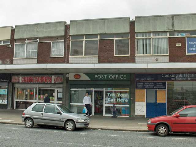 post office grimsby opening times