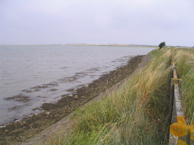 Sea wall at Kirby-le-Soken
