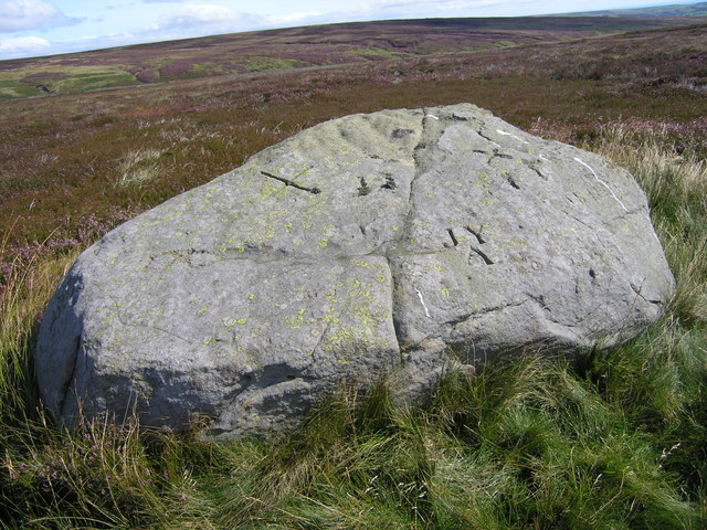 Grey Crag - Boundary Stone © Mick Borroff :: Geograph Britain and Ireland