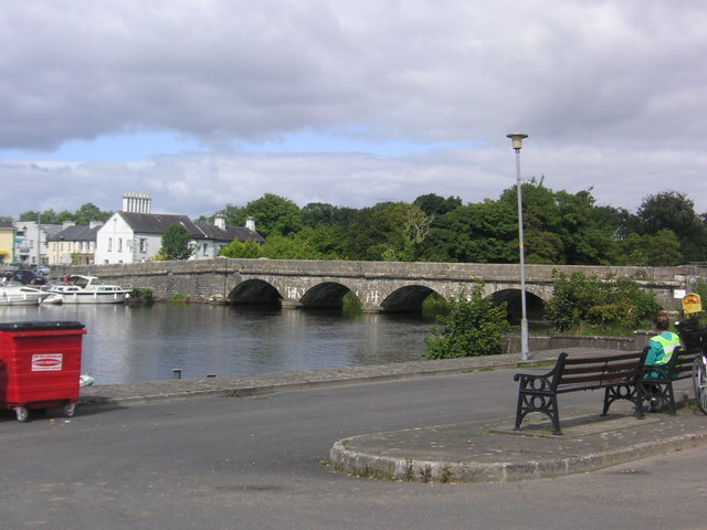 Bridge over the Shannon