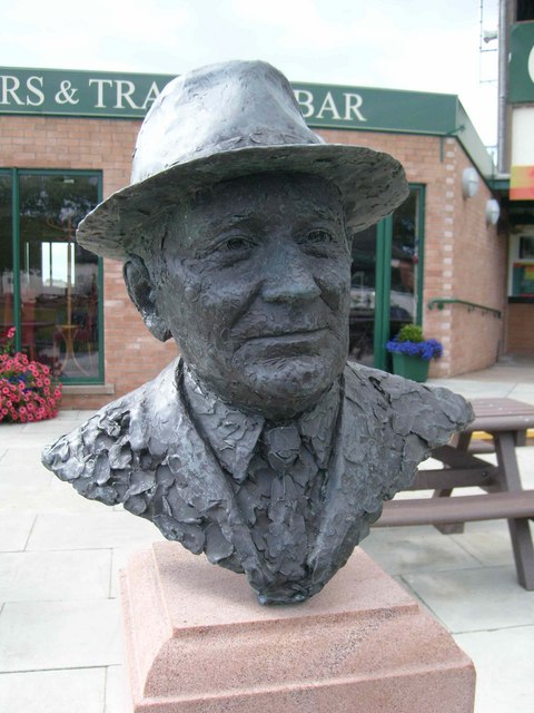 Bust of Sir Gordon Richards