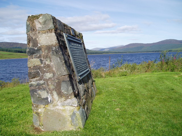 Memorial Stone at Clatteringshaws Loch