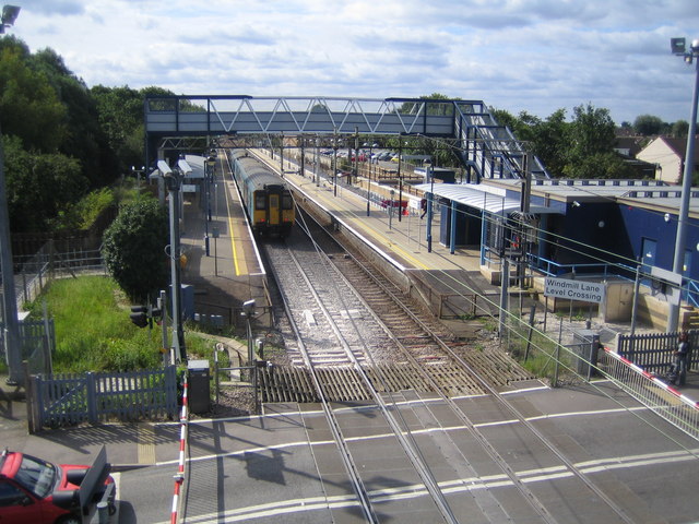 Cheshunt railway station © Nigel Cox :: Geograph Britain and Ireland