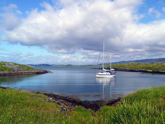 Traigh Iar in the anchorage at Eilean Mor
