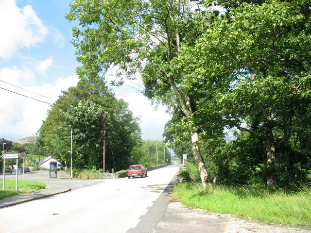 A car crossing Pont y Ffatri in the direction of Y Bala