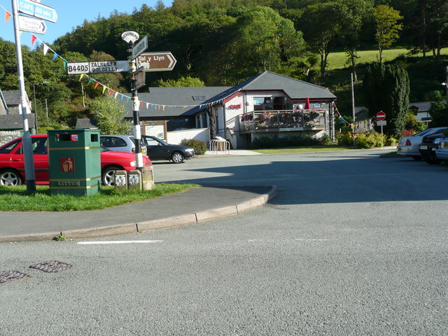 Abergynolwyn cafe © alan fairweather cc-by-sa/2.0 :: Geograph Britain ...