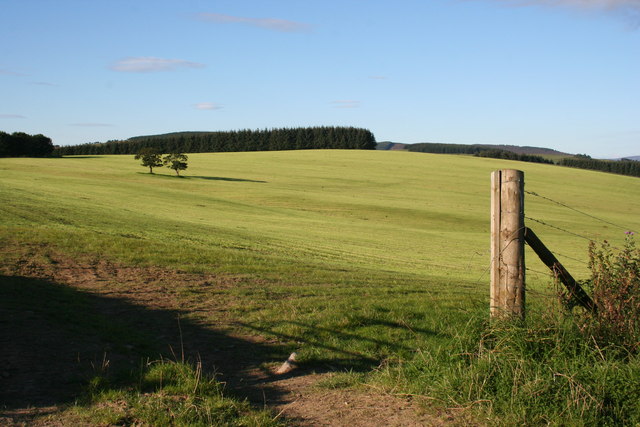 Cairnhill © Anne Burgess cc-by-sa/2.0 :: Geograph Britain and Ireland