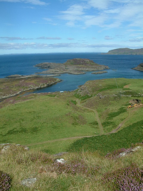Acairseid Mhòr, the harbour for Gometra House