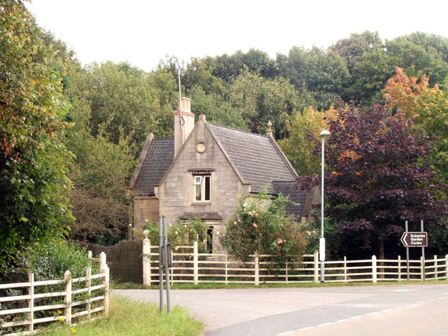 Lodge near Dukeries Garden Centre