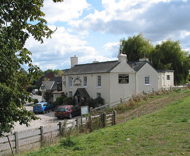 Bunch of Carrots © Pauline E cc-by-sa/2.0 :: Geograph Britain and Ireland