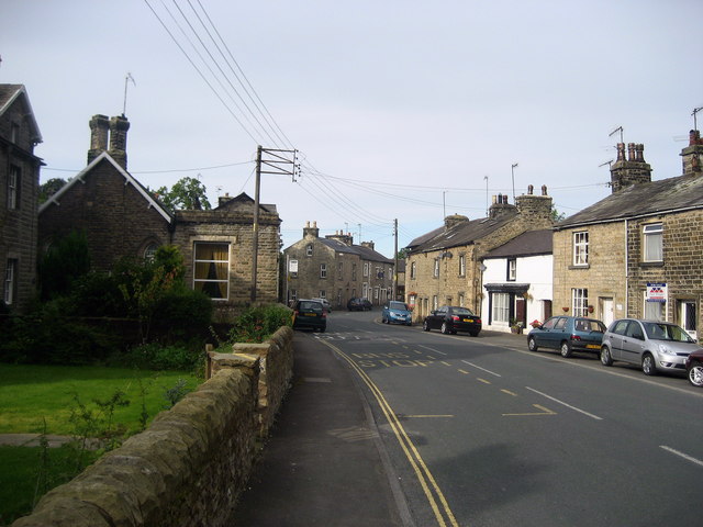 Main Street, Low Bentham © Chris Heaton cc-by-sa/2.0 :: Geograph ...