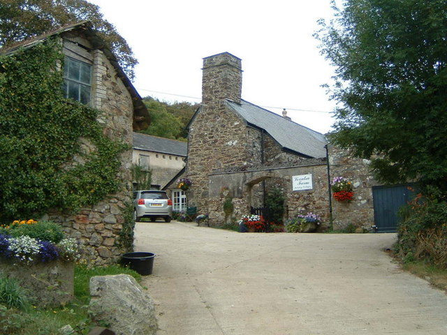 Levalsa Farm Holiday Cottage C Gareth Cc By Sa 2 0 Geograph