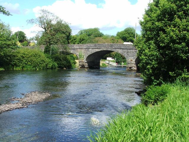 Town Bridge over the River Erne,... © Adam Simpson cc-by-sa/2.0 ...