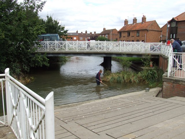 The River Bain, Horncastle © Dave Hitchborne :: Geograph Britain and ...