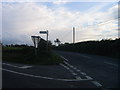 Arwyddbost ar y B4337 / Signpost on the B4337