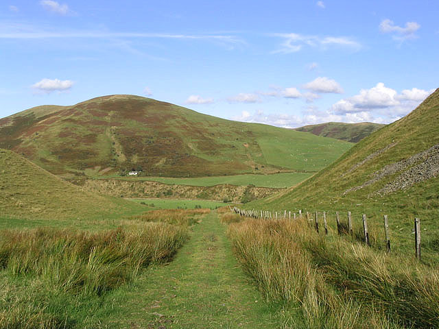 A grass track to the south of Little Hill