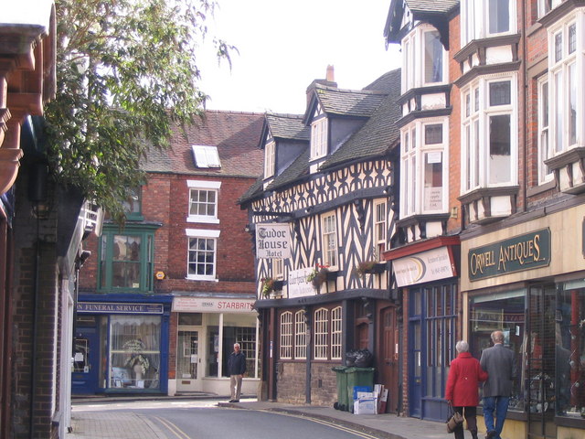 Tudor House Hotel © M J Richardson :: Geograph Britain and Ireland